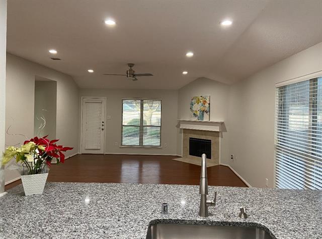 Building Photo - 9812 Fillmore Dr