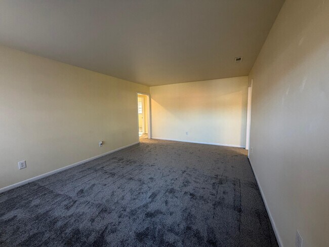 Foto del edificio - 3211 Meridian St N