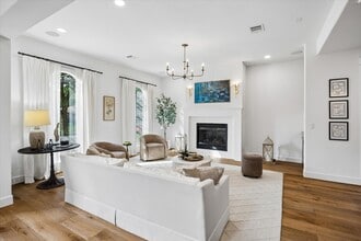 Building Photo - 2031 Sheridan St