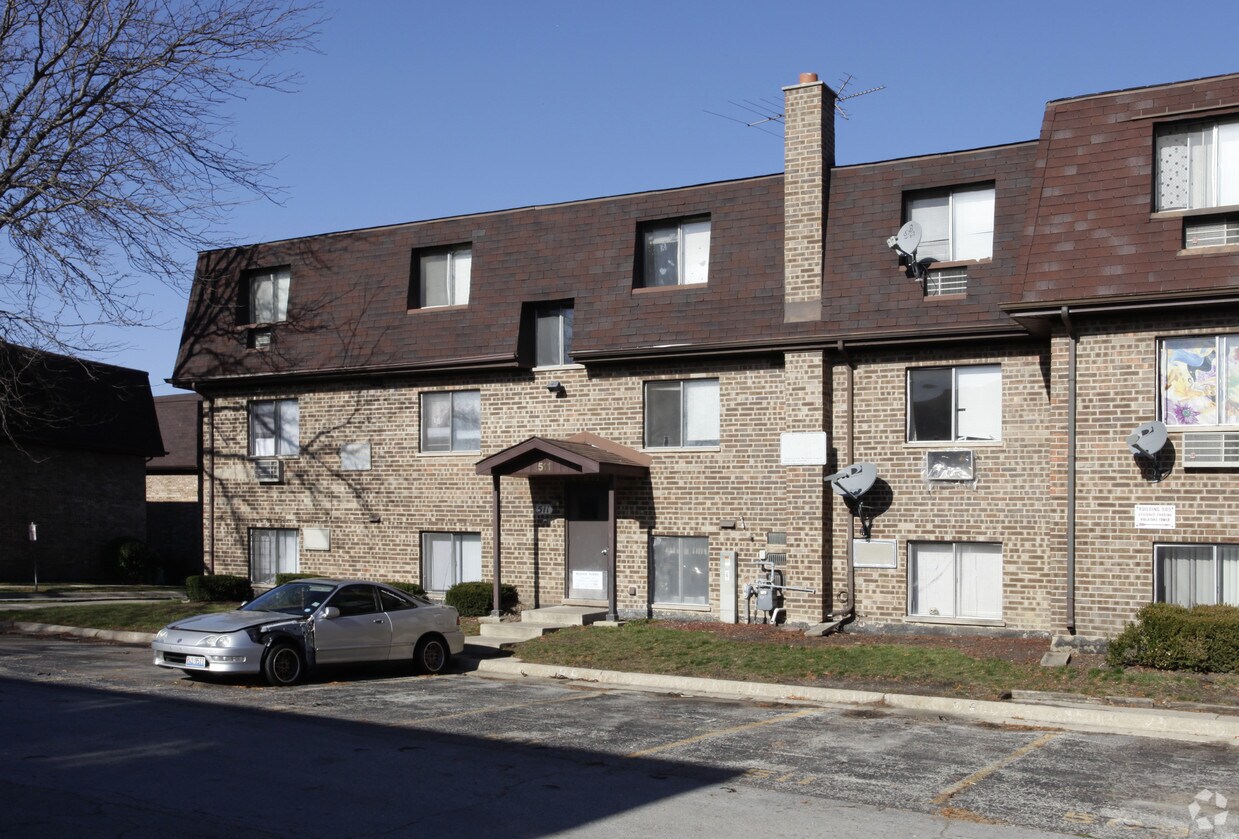 Building Photo - 511 W Dempster St