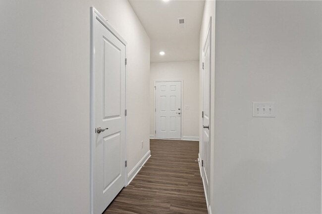 Building Photo - 61 Clear Bead Ct