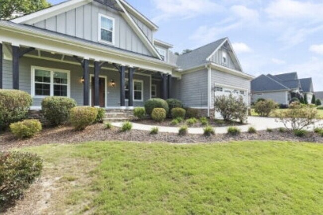 Foto del edificio - 585 Herons Brook Dr