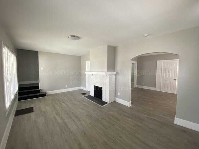 Foto del edificio - 1004 W Fairview Ave