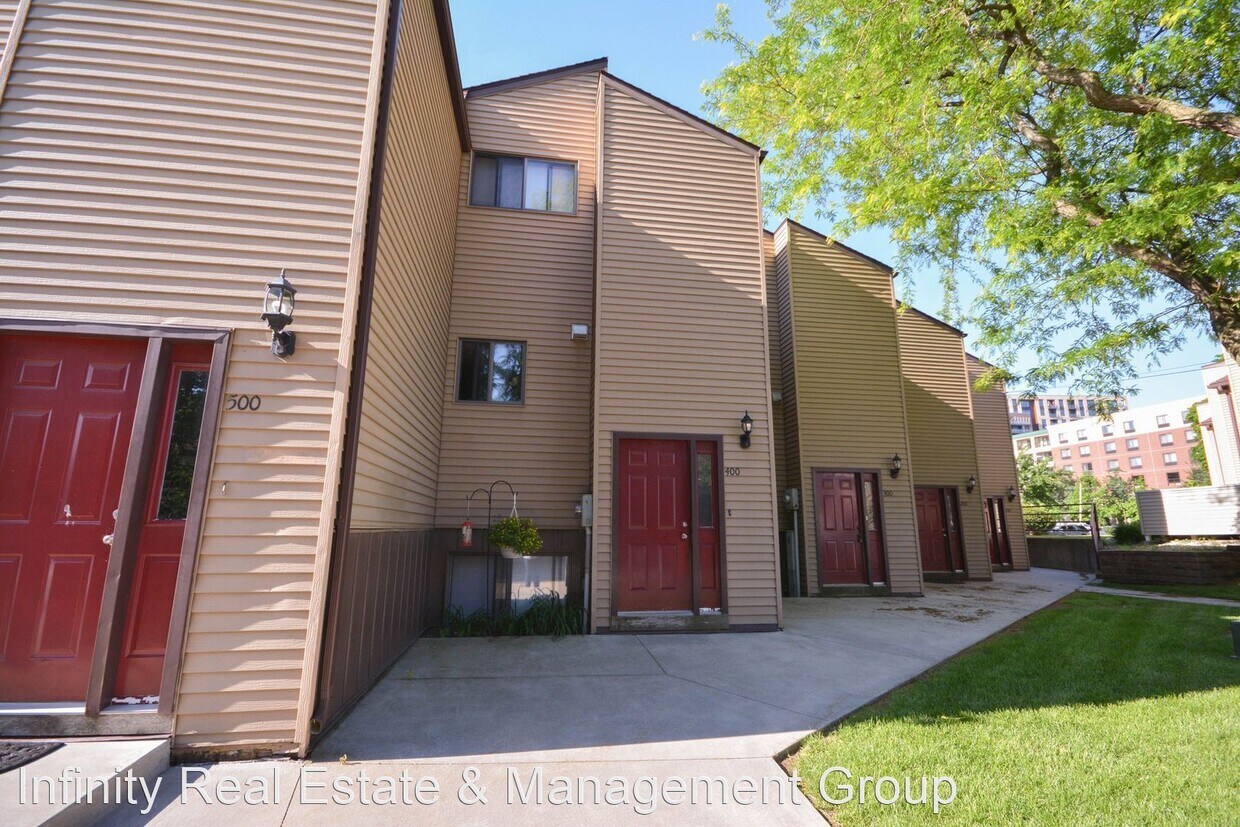 Foto principal - 3 br, 2 bath House - 1221 1st St SW #300