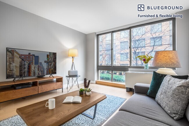 Foto del edificio - 130 W 15th St