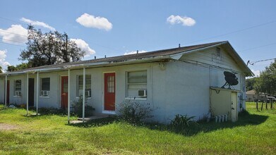 Building Photo - 1002 Daniels St