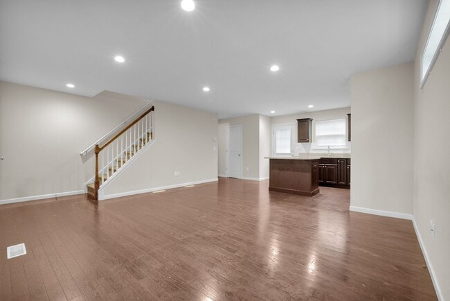 Foto del edificio - Modern 3-Bed Townhome on Quiet Cul-de-Sac ...