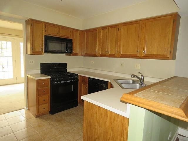 Foto del edificio - 2151 Stirling Ct