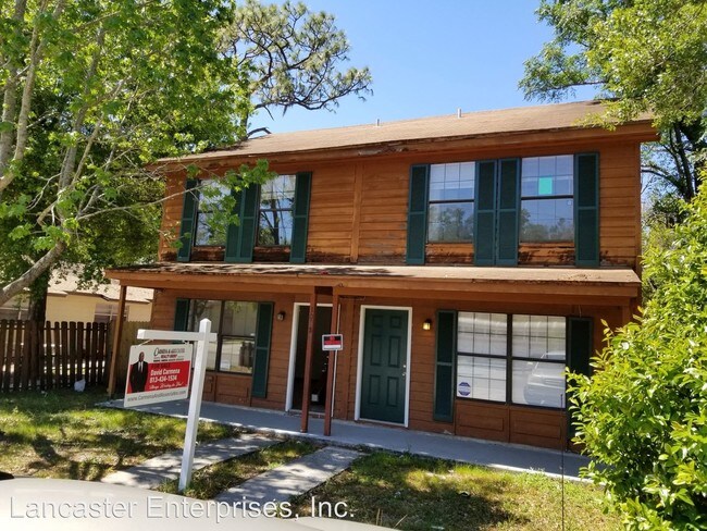 10020 N Aster Ave Tampa Fl 33612 Apartment For Rent In Primary Photo 10020 N Aster Ave