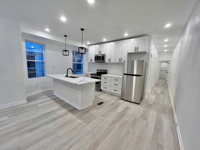 Building Photo - 5407 Angora Ter