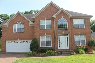 Building Photo - 126 Walton Trce S