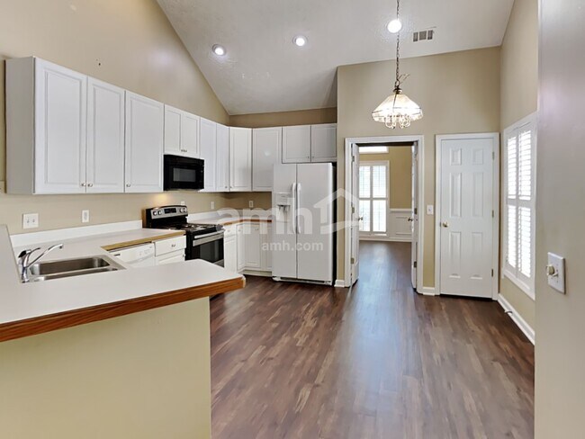 Foto del edificio - 4015 River Green Pkwy