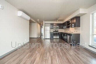 Building Photo - 5885 S Macadam Ave