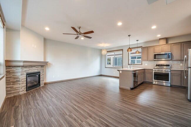 Foto del edificio - 7109 Rainier Dr