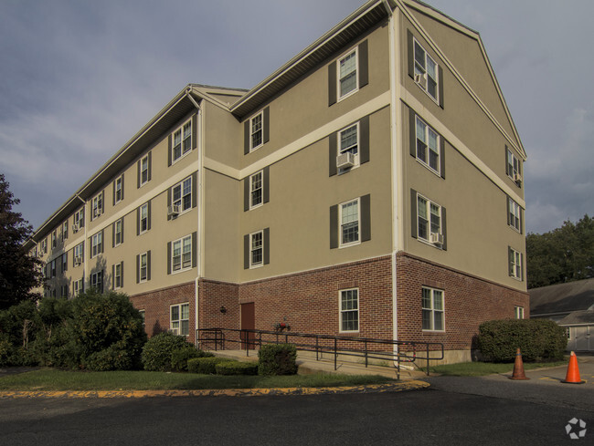 Foto del edificio - Logan Park Senior Living