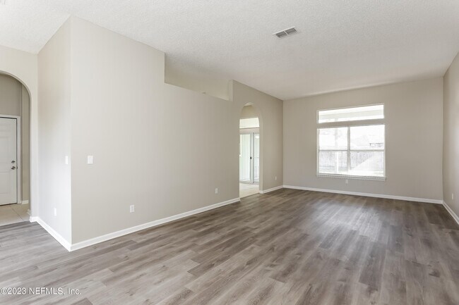 Building Photo - 505 Jimbay Dr