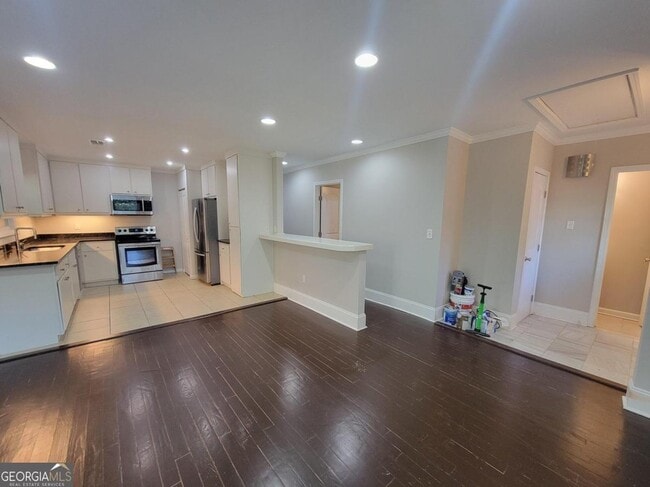 Building Photo - 728 Bellemeade Ave NW