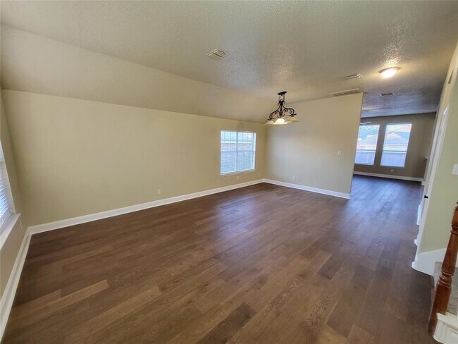 Foto del edificio - 9602 Summer Dr