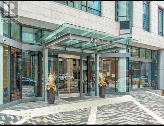 Photo du bâtiment - 45 Charles St E