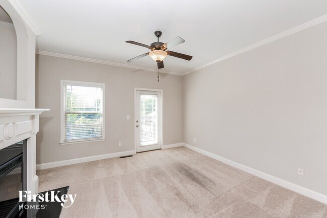 Foto del edificio - 2819 Hillside Way