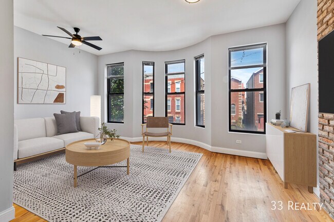 Foto del edificio - 1337 W Huron St