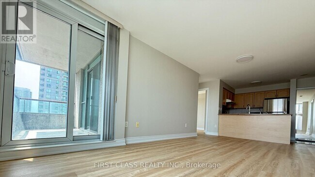 Photo du bâtiment - 60-2160 Brian Harrison Way