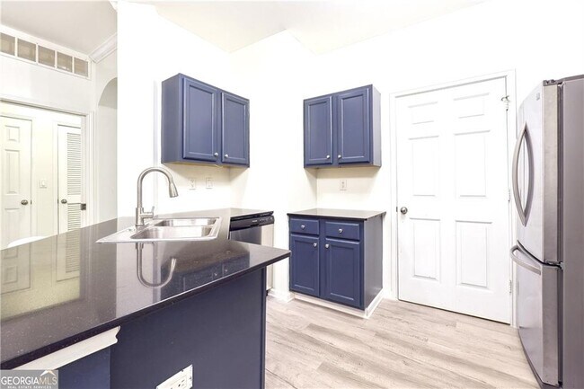 Foto del edificio - 5641 Roswell Rd