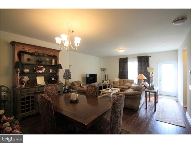 Building Photo - 1816 Pinnacle Dr
