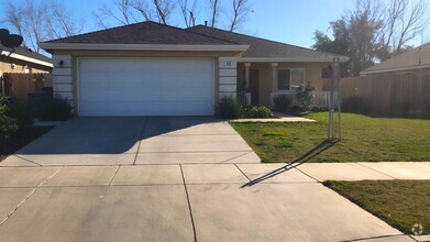 Building Photo - 470 Waverly Dr