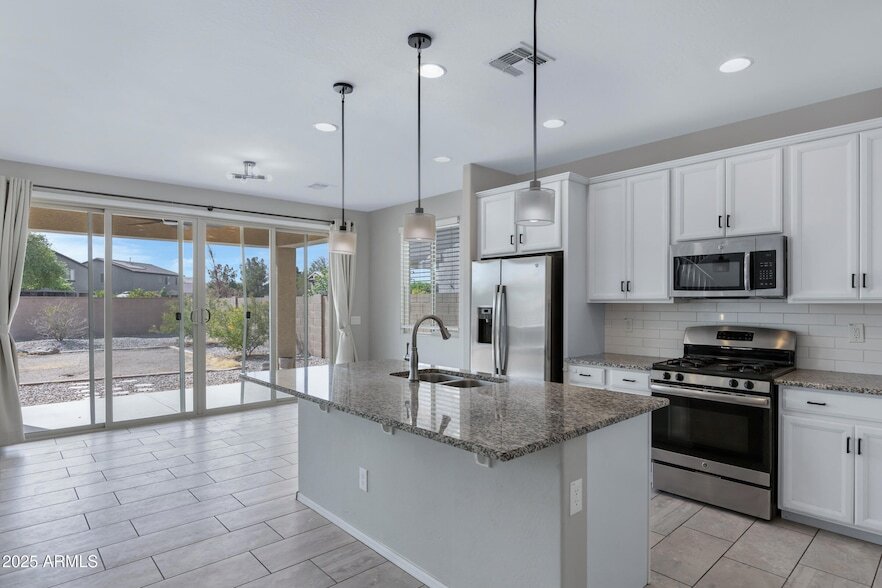 Foto principal - 19566 N Crestview Ln