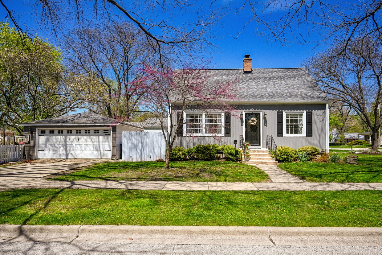 344 May Ave, Glen Ellyn, IL 60137 House Rental in Glen Ellyn, IL