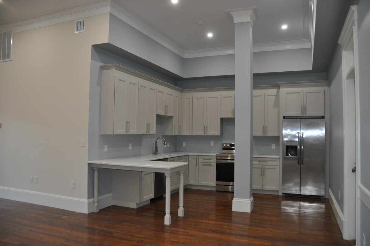 Kitchen - 655 Main St
