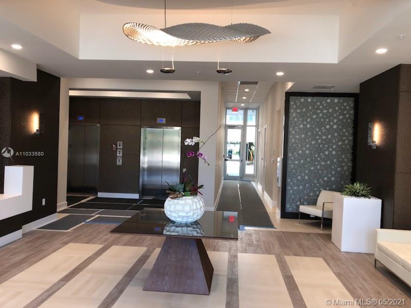 Foto del edificio - 7875 NW 107th Ave