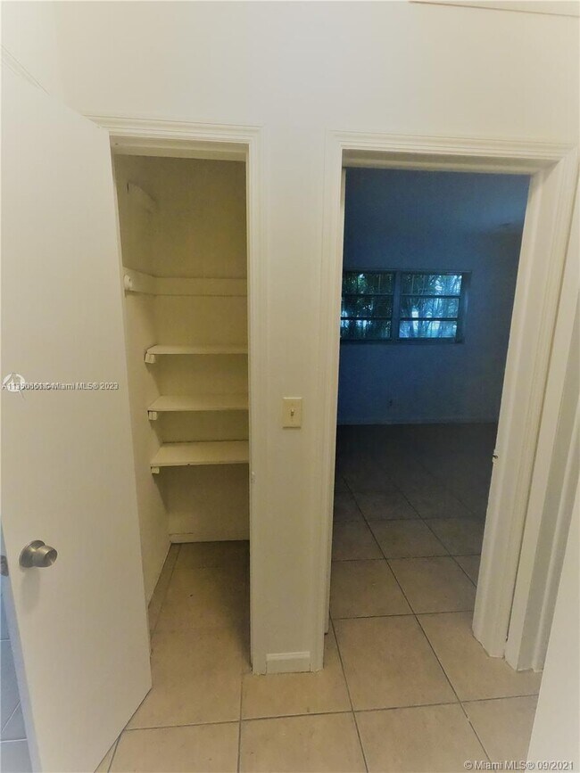 Foto del edificio - 412 SW 10th St