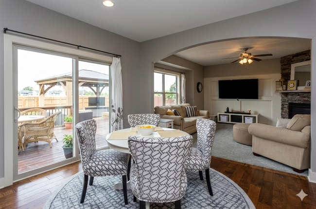 Building Photo - 239 S 87th St