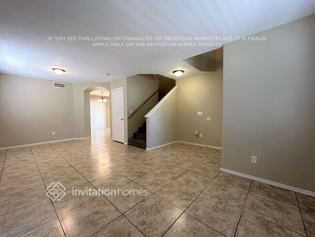 Foto del edificio - 12937 W Holly St