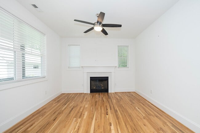 Foto del edificio - 3814 Kelford St
