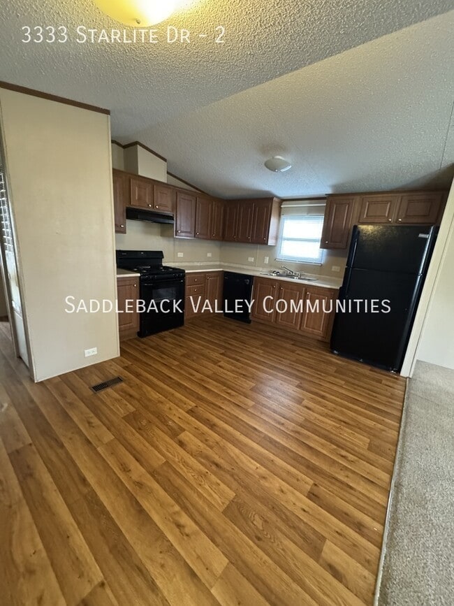 Building Photo - 3333 Starlite Dr