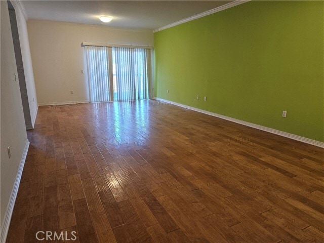 Foto del edificio - 214 S Alexandria Ave