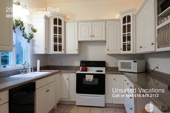 Foto del edificio - 205 N Gaylord Ave