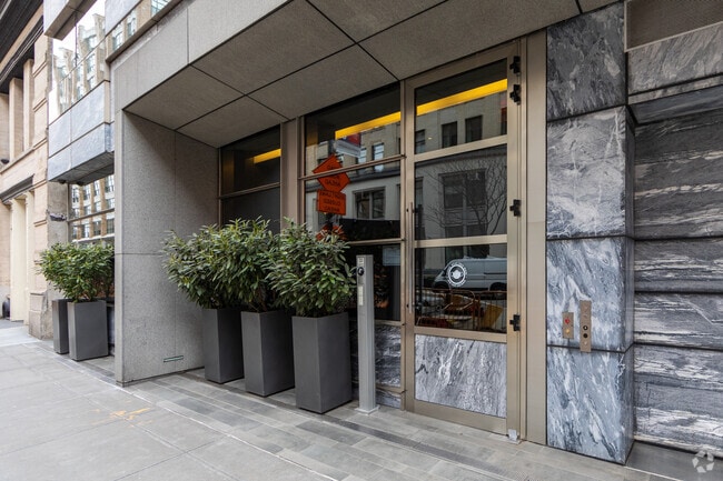 Entrance - 33 Vestry Condominium