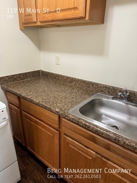 Foto del edificio - 319 W Main St