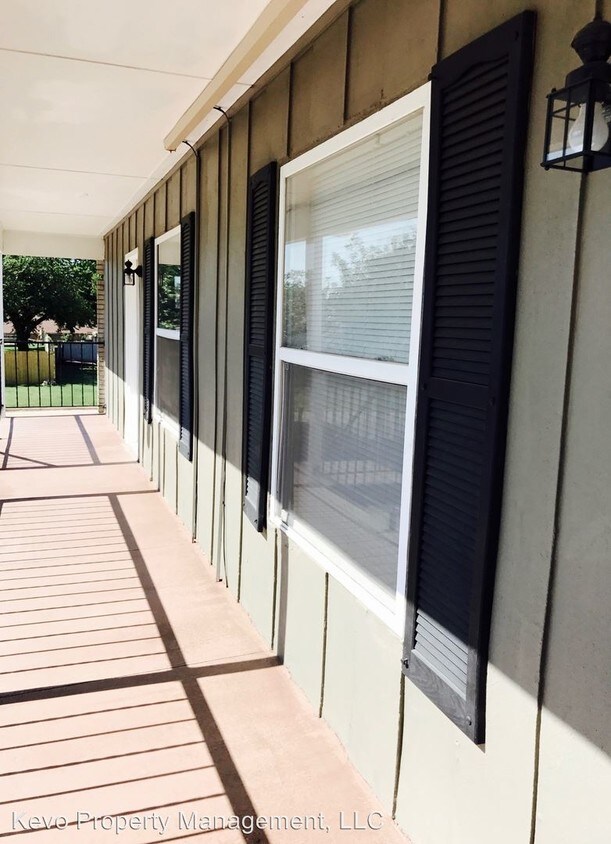 Foto principal - 2015 NW 25th St