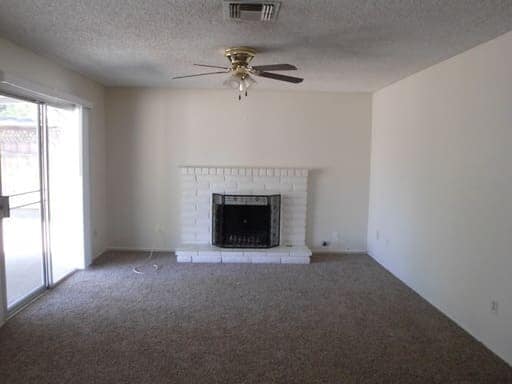 Building Photo - 1670 W Terry Ct