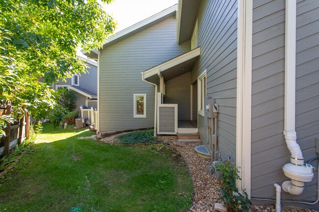 covered deck - 88 Pima Ct