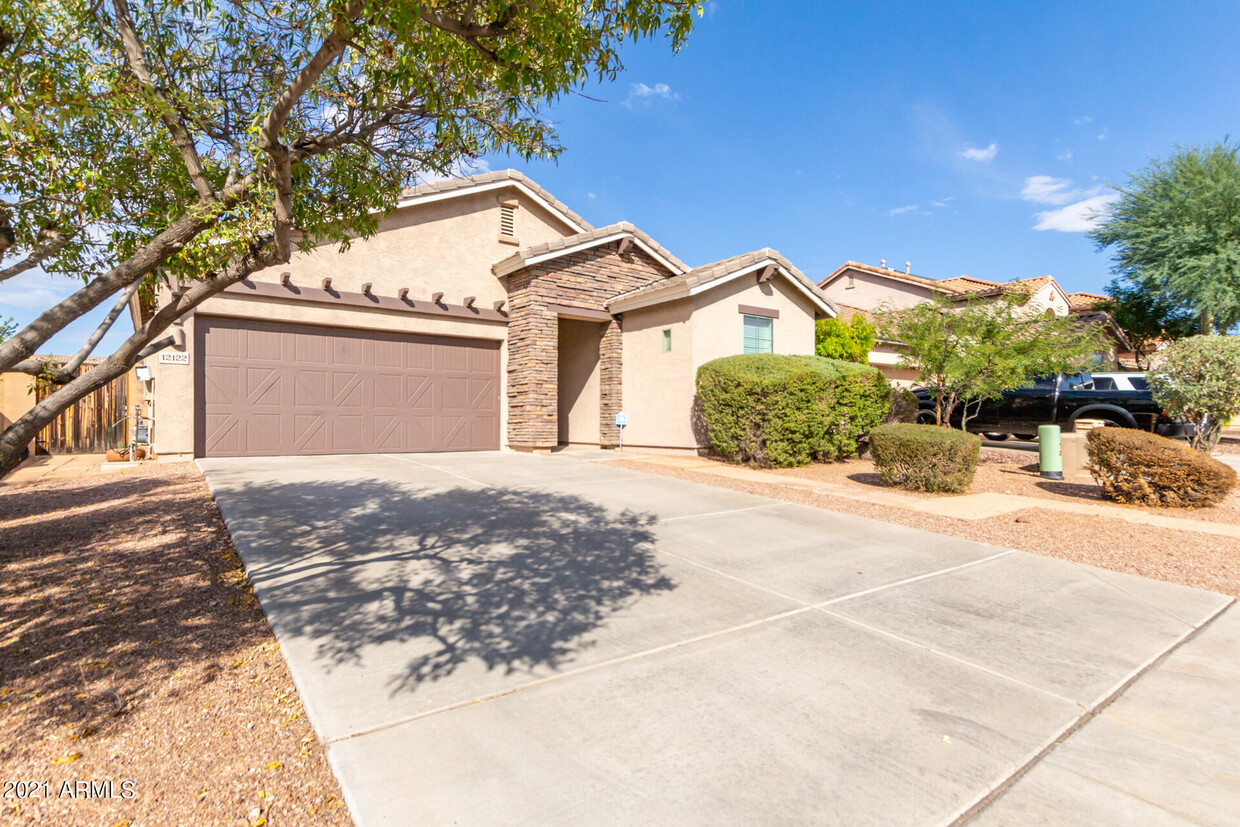 Foto principal - 12122 W Dove Wing Way