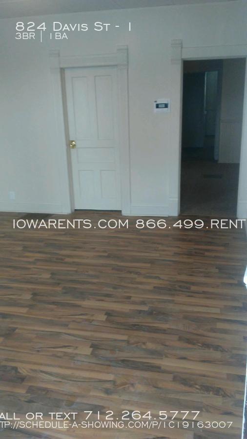 Foto del edificio - 824 Davis Ave