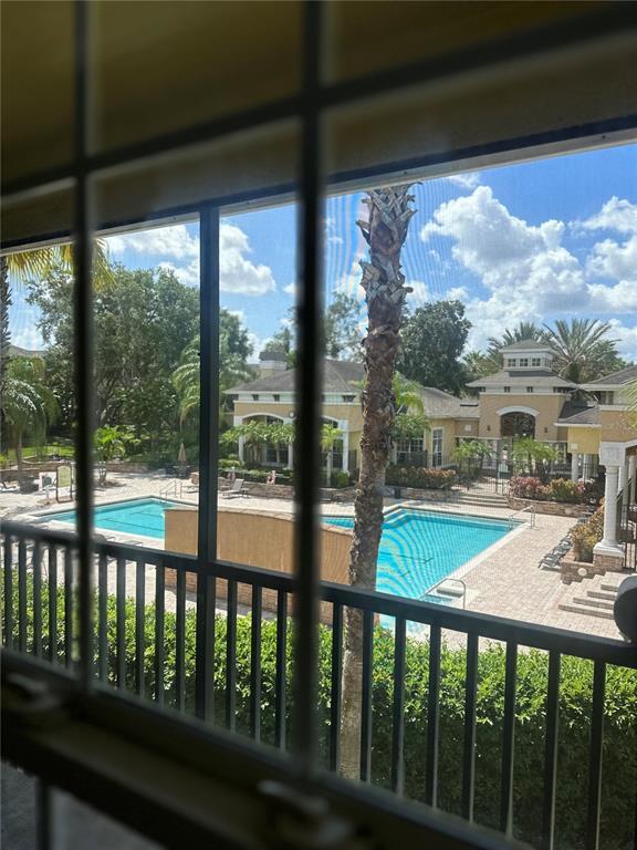 Foto del edificio - 10011 Courtney Palms Blvd