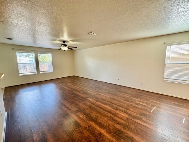 Building Photo - *COMING SOON*  Beautifully Designed Two-Story Home with Loft and Garden Tub!