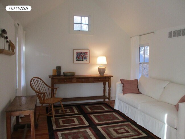 Foto del edificio - 35 Oak Ln